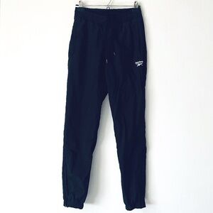 Reebok Men/Unisex S Black Classics Vector Track Pants
